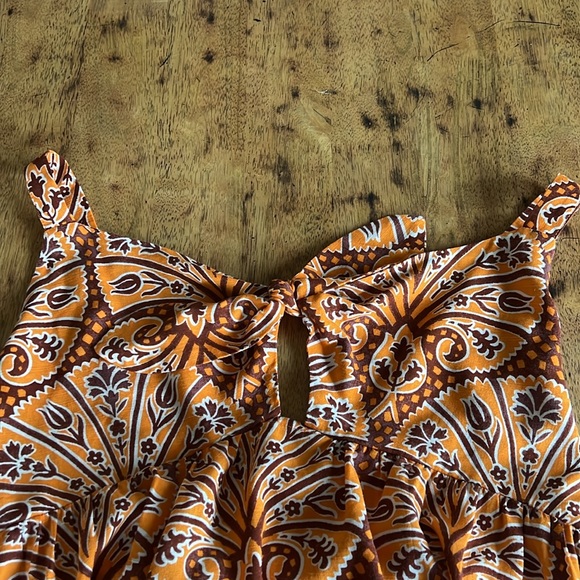 New! Knox Rose keyhole front dress - Picture 8 of 11